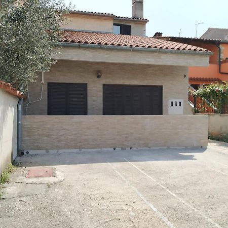 Apartmani Zlatko Pula Zewnętrze zdjęcie