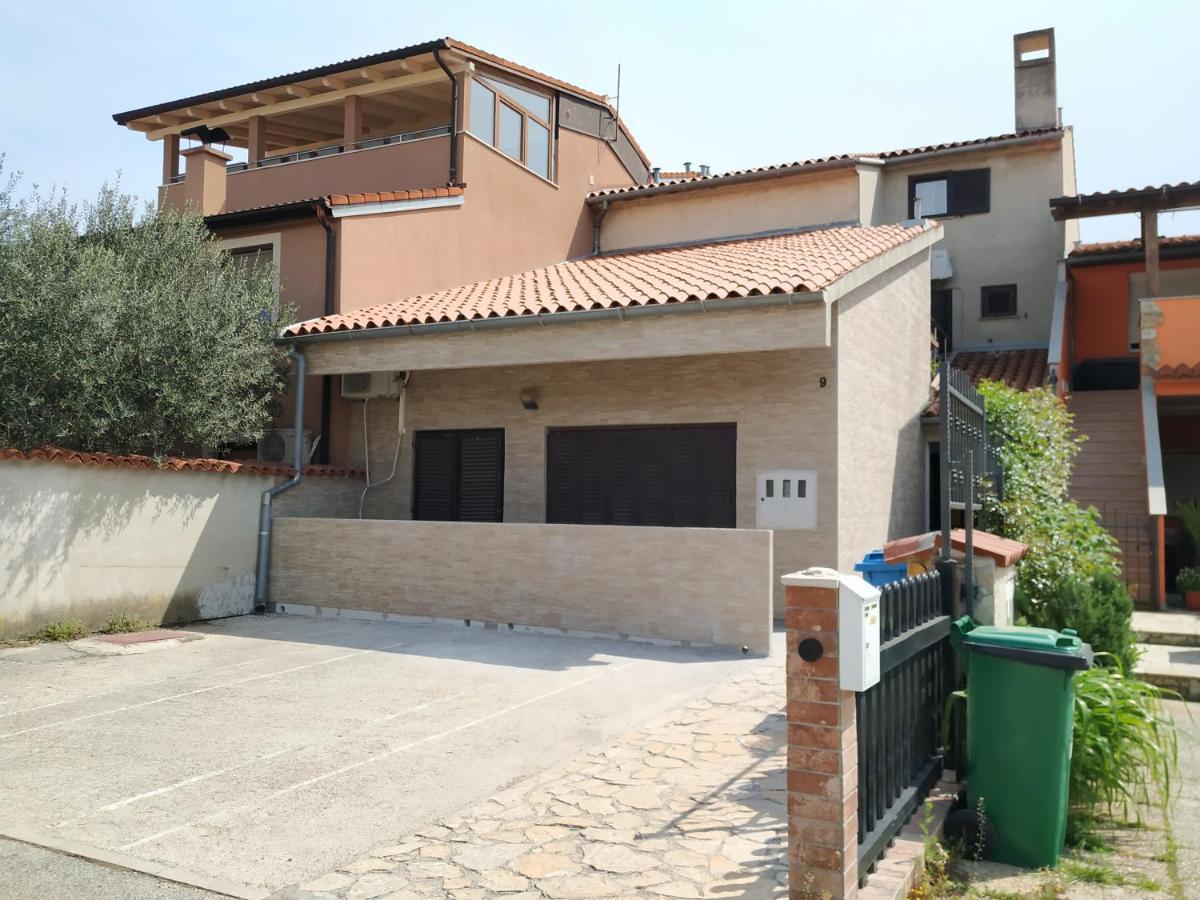 Apartmani Zlatko Pula Zewnętrze zdjęcie