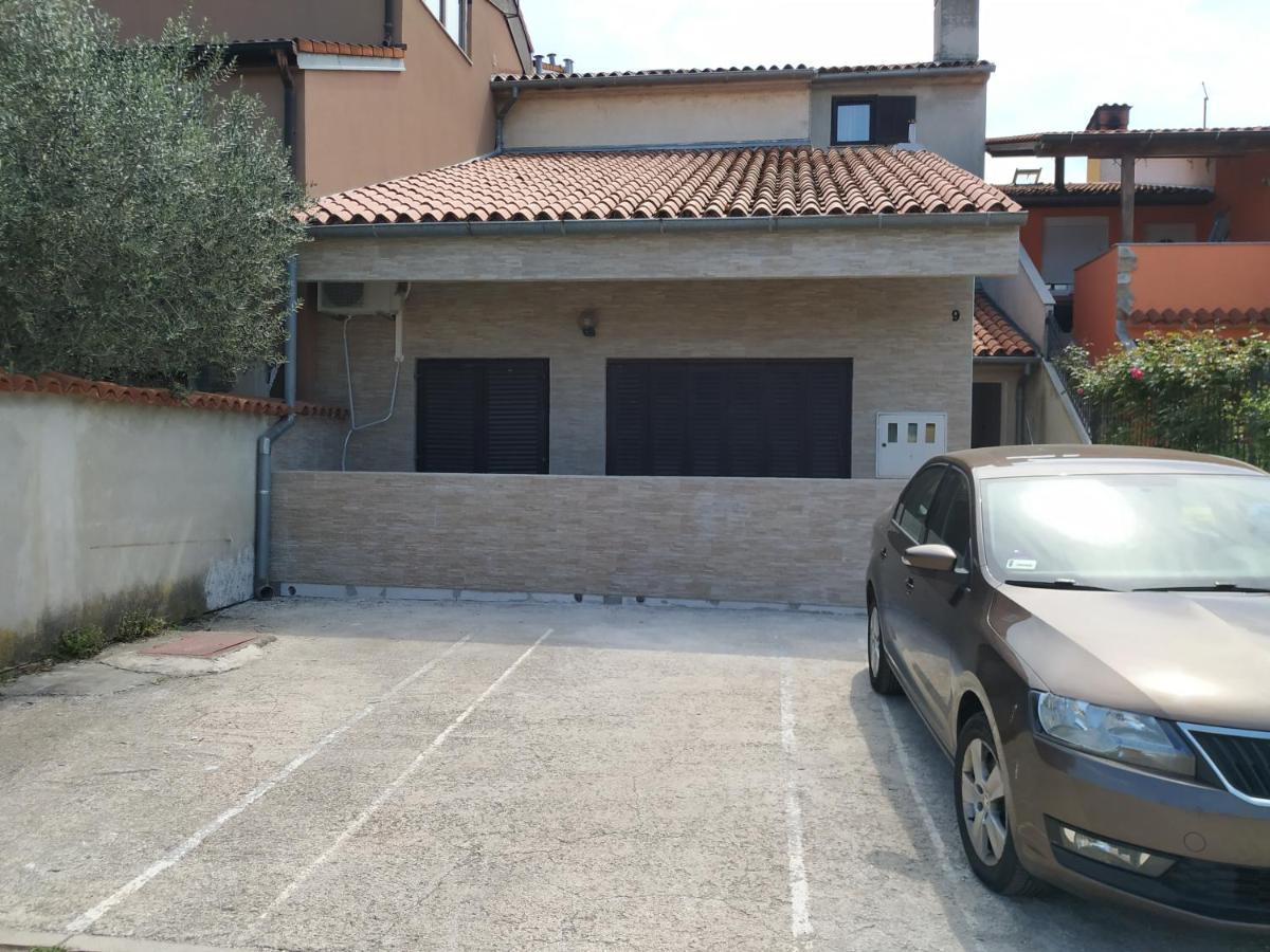 Apartmani Zlatko Pula Zewnętrze zdjęcie