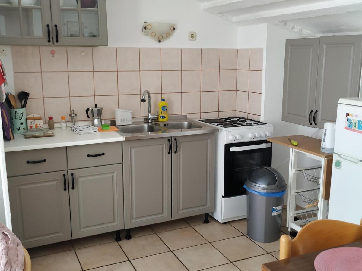 Apartmani Zlatko Pula Zewnętrze zdjęcie