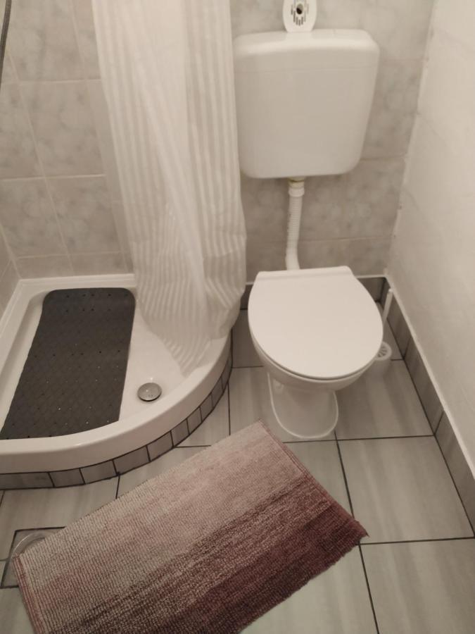 Apartmani Zlatko Pula Zewnętrze zdjęcie