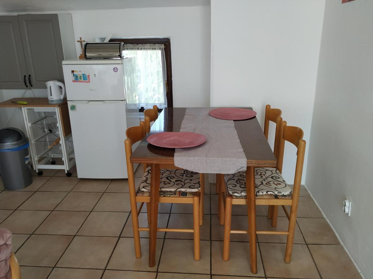 Apartmani Zlatko Pula Zewnętrze zdjęcie