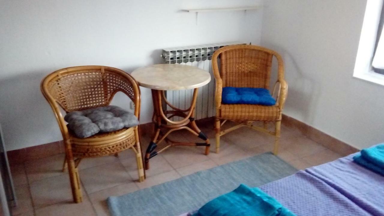 Apartmani Zlatko Pula Zewnętrze zdjęcie