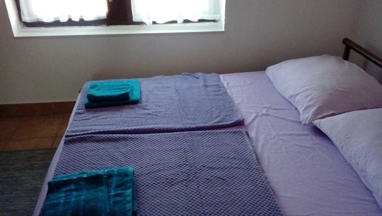 Apartmani Zlatko Pula Zewnętrze zdjęcie