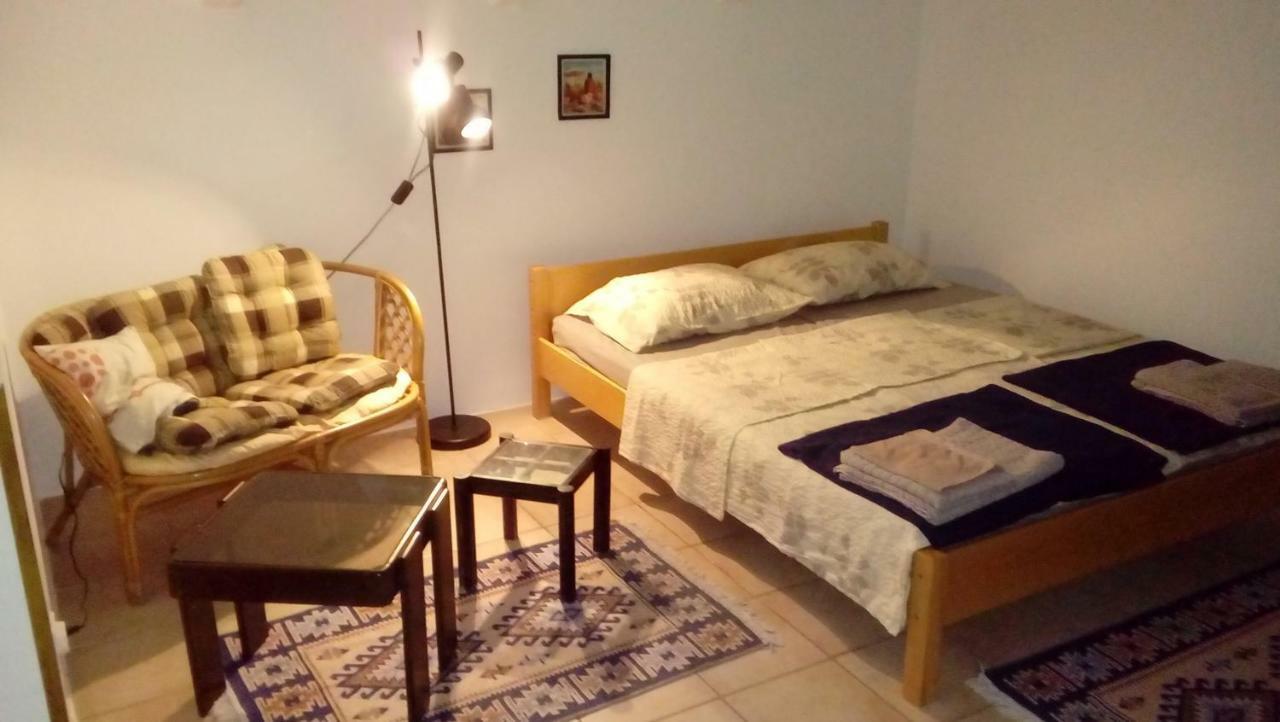 Apartmani Zlatko Pula Zewnętrze zdjęcie